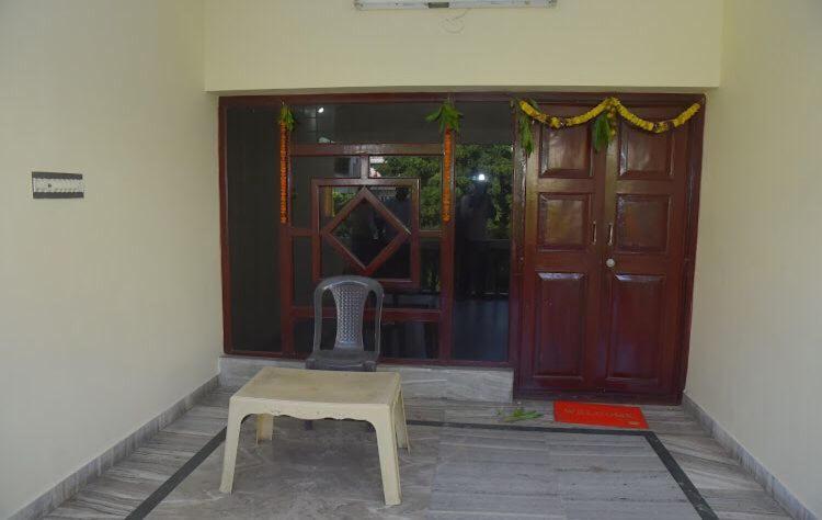 Padmavathi Family Guest House วิสาขปัตนัม ภายนอก รูปภาพ