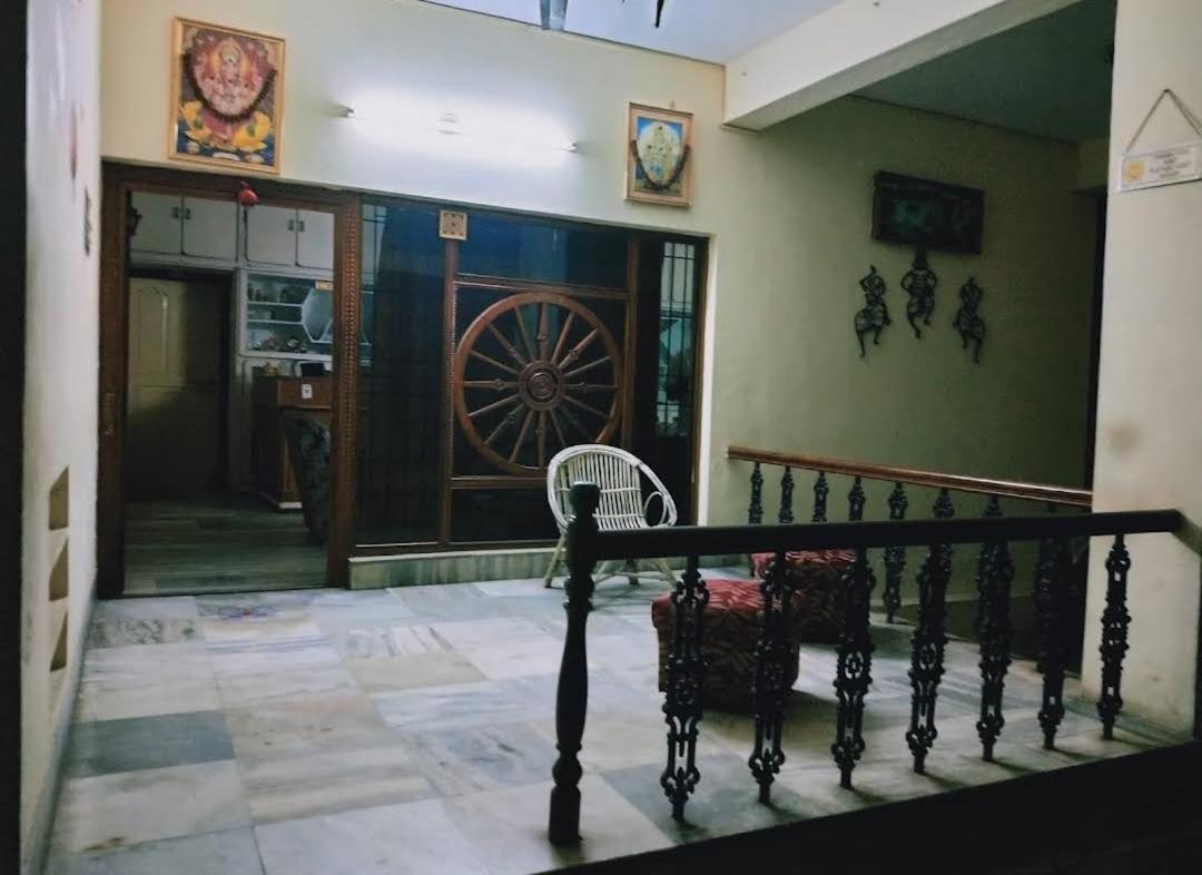 Padmavathi Family Guest House วิสาขปัตนัม ภายนอก รูปภาพ